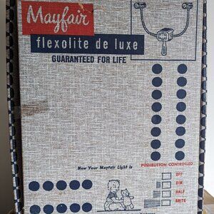 Vintage Mayfair "Flexolite De Luxe" camera lighting